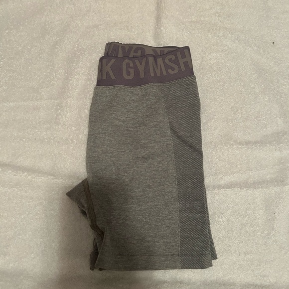 *SOLD* Gymshark Flex Shorts - Picture 1 of 4